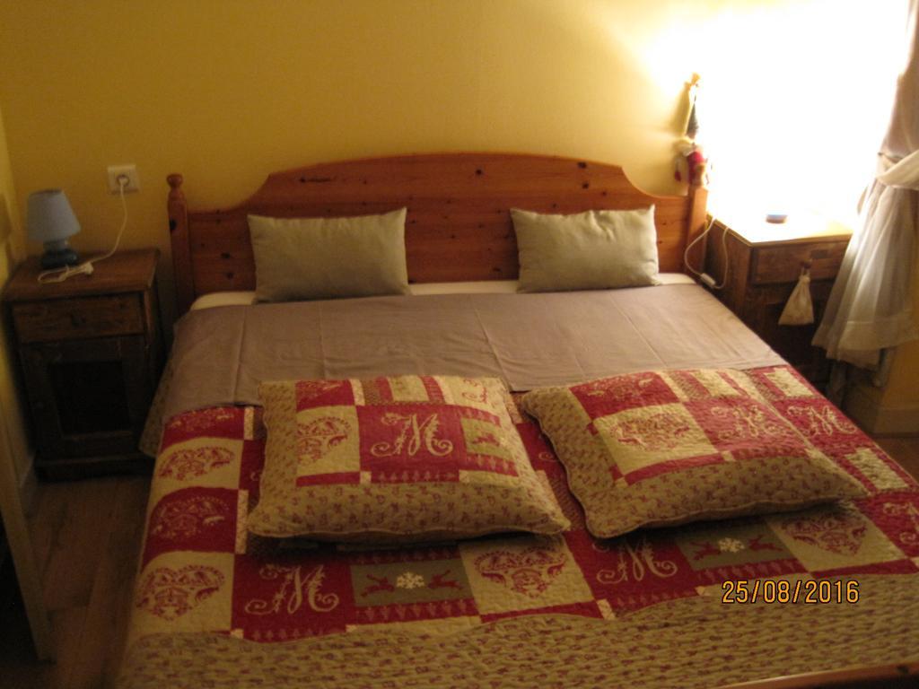 Hotel Le Commerce Neuville  Zewnętrze zdjęcie